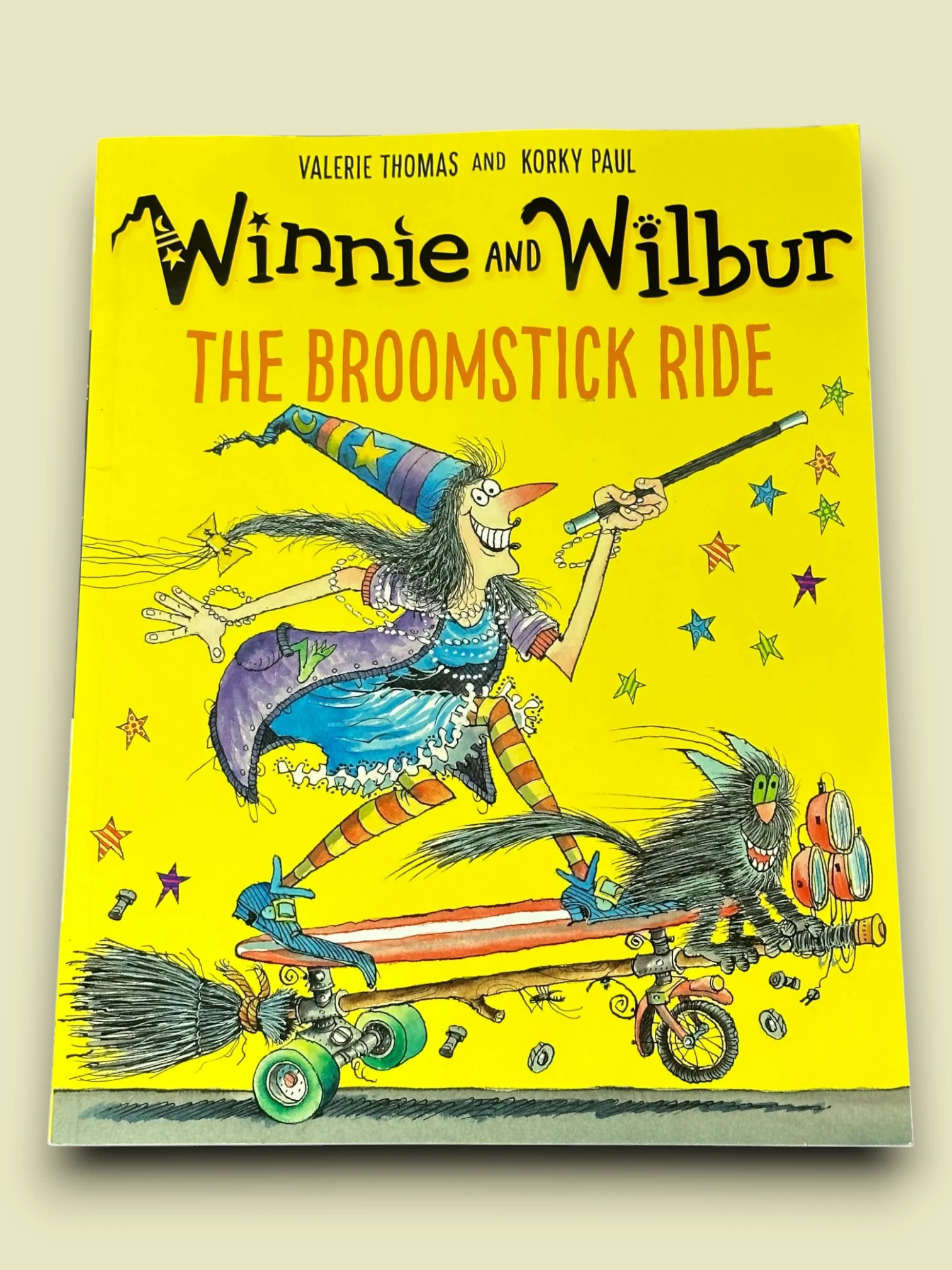 Winnie and Wilbur: The Broomstick Ride