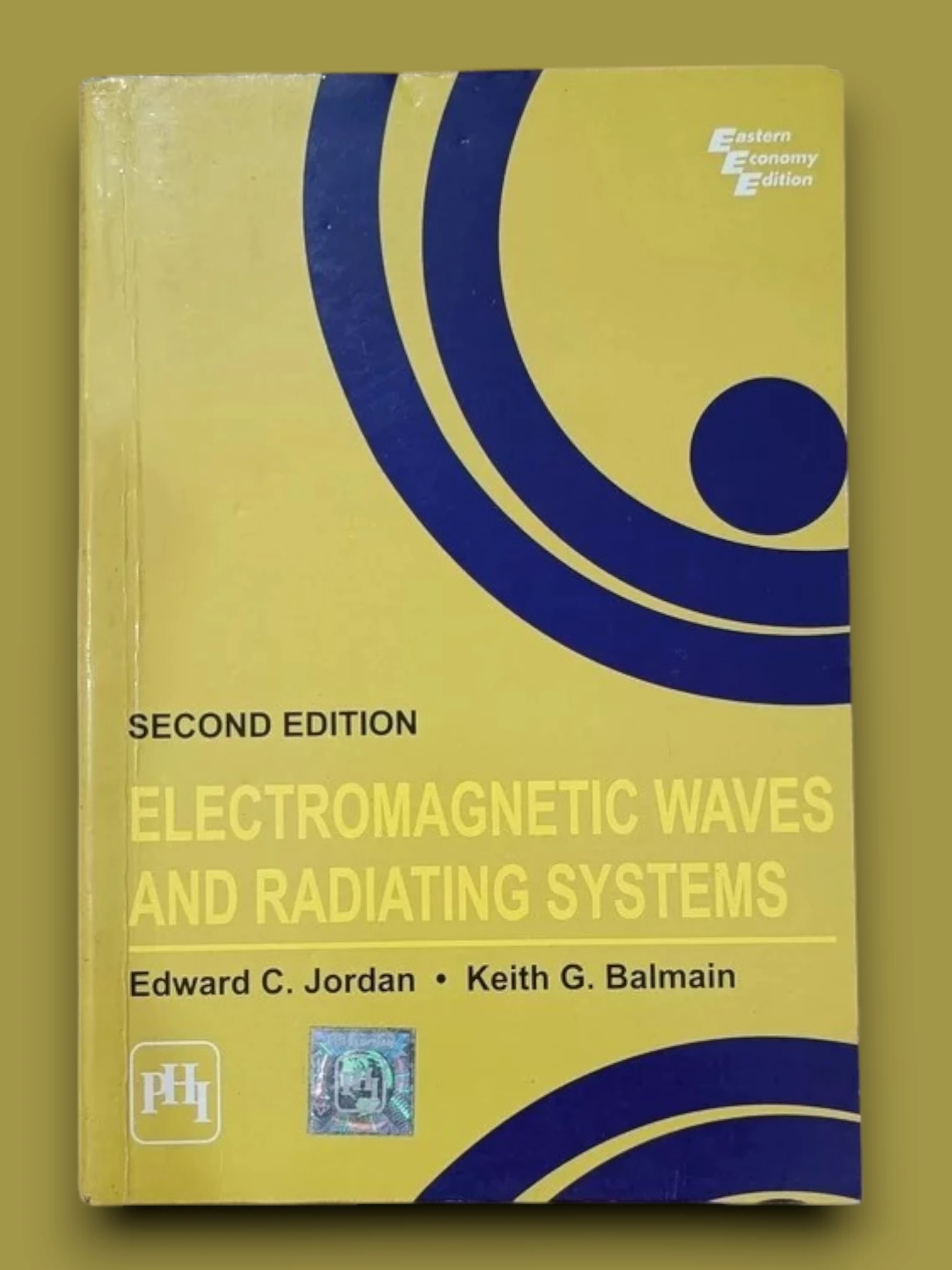 Electromagnetic Waves And Radiating Systems 2E
